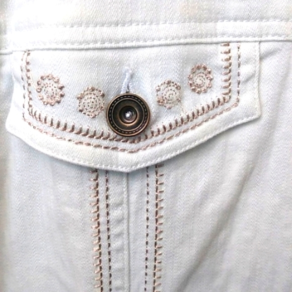 Denim & Co. Embroidered Classic Denim Jacket, XL, NWoT - Picture 2 of 10